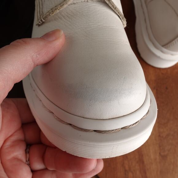 Dr. Martens Boots Womens SZ 5 White 1460 Pascal Mono Leather Combat 8 Eye Casual - Picture 9 of 16